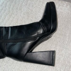 Princess Polly Square Heeled Boots